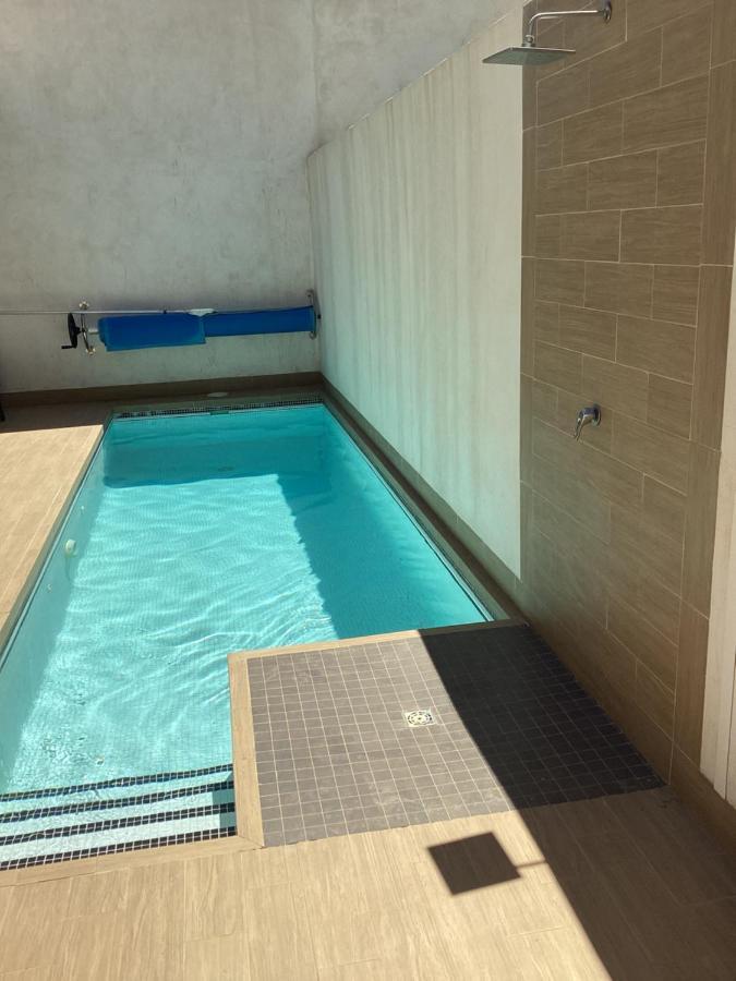 אוריהואלה Housesleeps6-Pool-Beach-Garden-Solarium-Petok מראה חיצוני תמונה